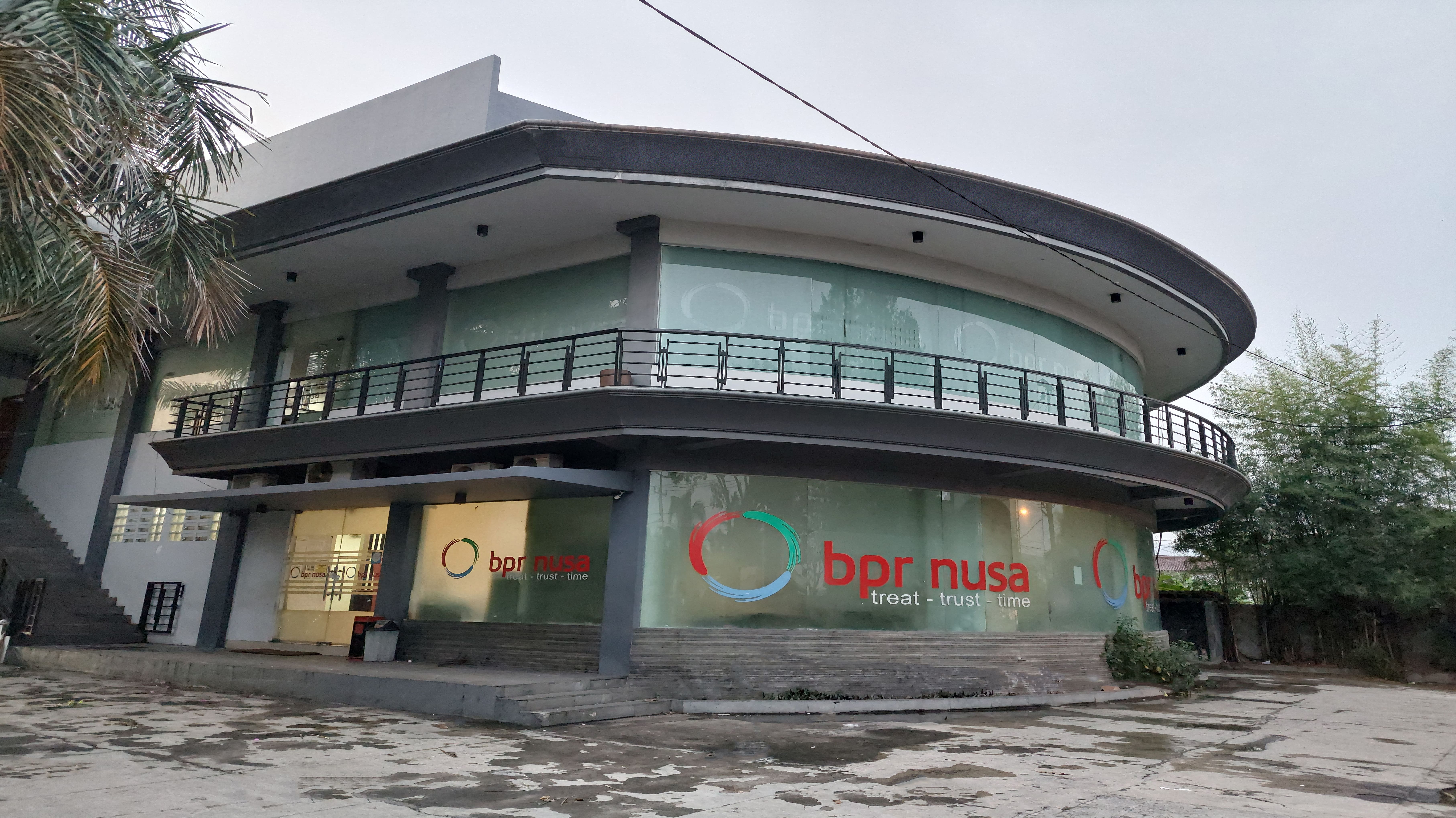 Gedung BPR Nusa